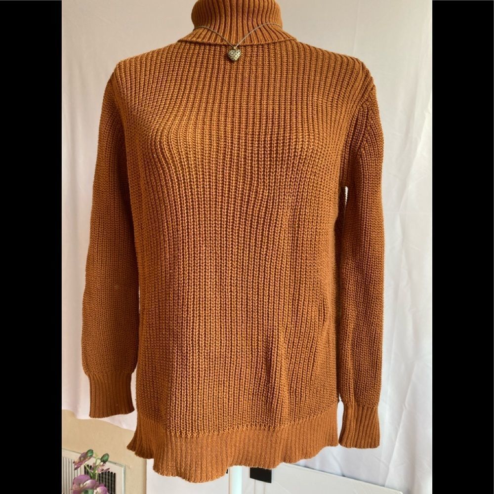 ❤️Turtleneck sweater 🌸 - Picture 2 of 3